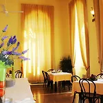 Palazzo 4*