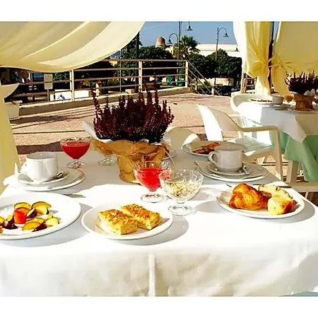 Palazzo 4*