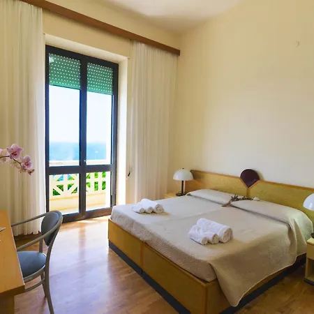 Palazzo Hotel Santa Cesarea Terme