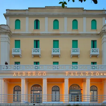 Отель Palazzo 4*