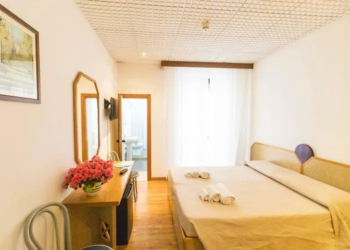 Palazzo 4* サンタ・チェザーレア・テルメ