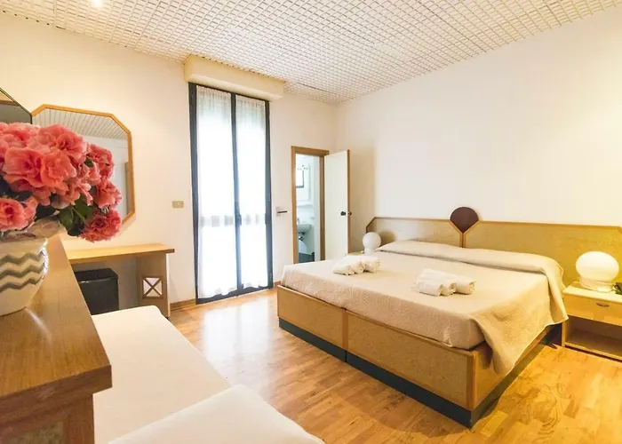 ホテル Palazzo サンタ・チェザーレア・テルメ